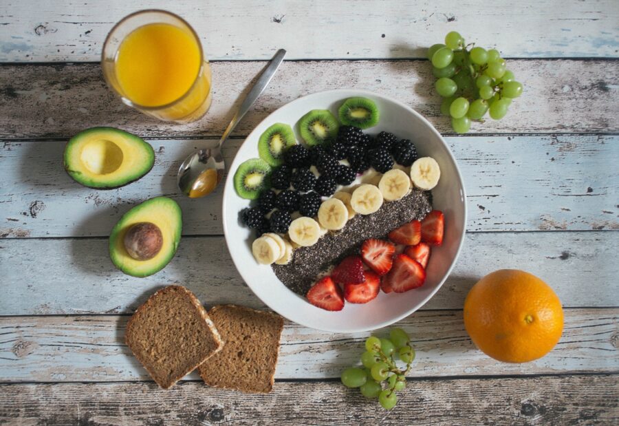 3 tipy na zdravé snídaně pro každý den: Jednoduché a chutné