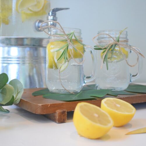 7 důvodů, proč pít vodu s citronem (nejen) po ránu