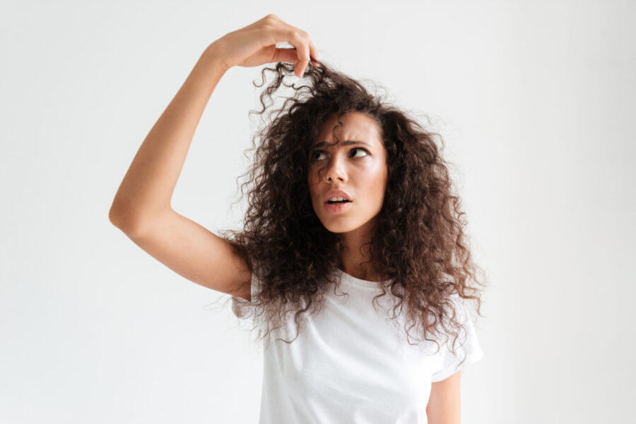 Zničené vlasy po prodloužení: 4 chyby, kterým se vyvarovat