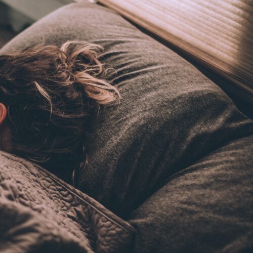 Přerušovaný spánek: příčiny, které za tímto problémem nejčastěji stojí