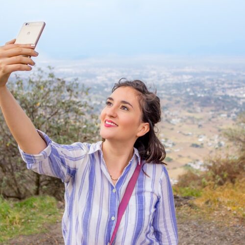 6 kroků k perfektním selfie fotografiím v roce 2023