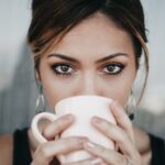 Líčení hnědých očí: 3 tipy pro dokonale svůdný pohled