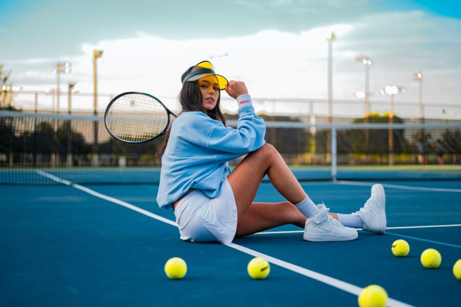Jak se oblékat na sportovní akci: Stylové tipy pro ženy ve středním věku