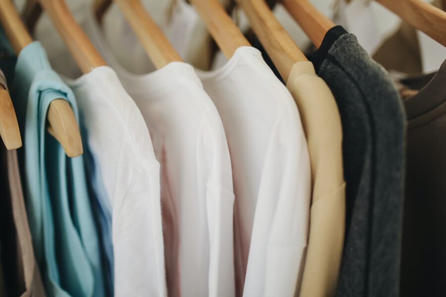 Jak srazit oblečení: Tipy pro úpravu velikosti oblečení v roce 2023