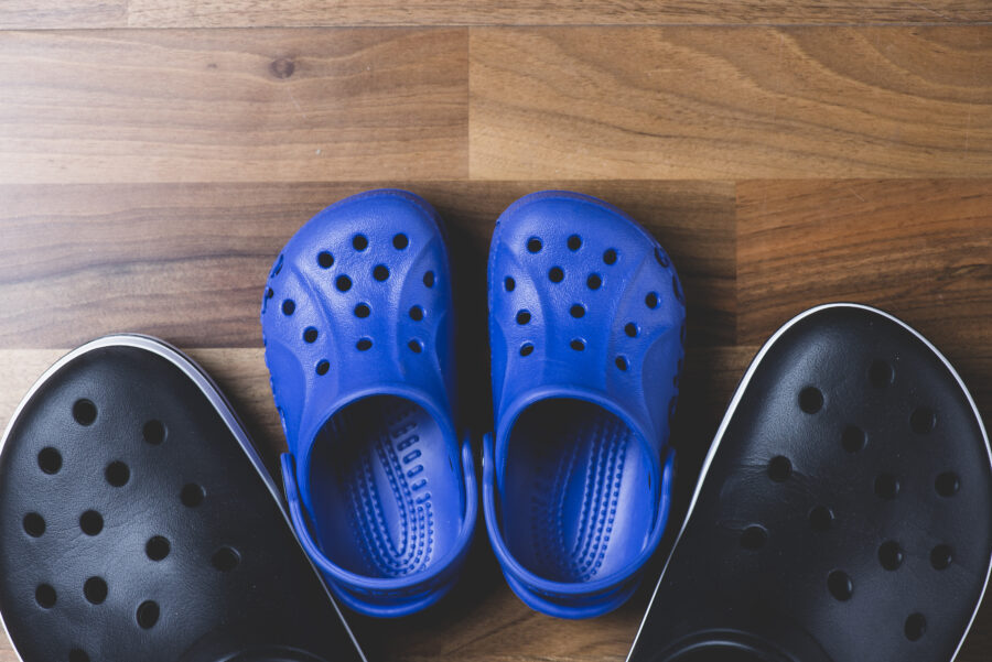 Zdravotní obuv pro dlouhé stání: čeho se držet při výběru?