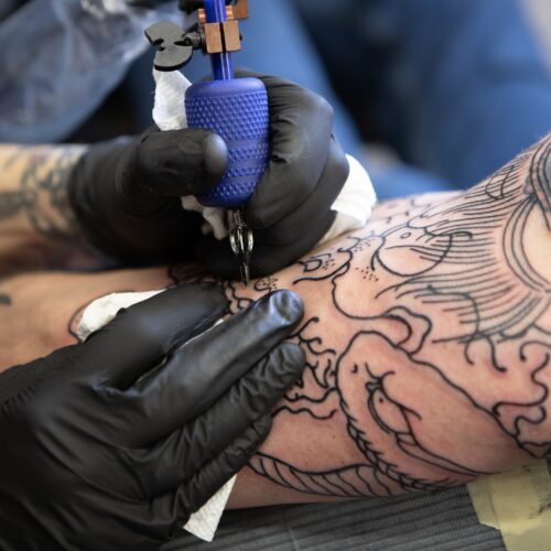 Trendy v tetování: Nejžhavější kérky pro rok 2023