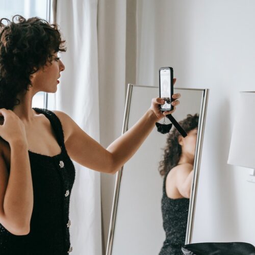 Jak se fotit u zrcadla: 10 tipů pro dokonalé selfie