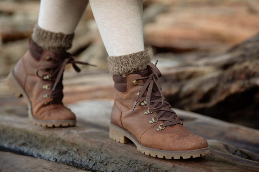 Nejkrásnější zimní boty pro ženy 50+. Vybíráme pro rok 2024