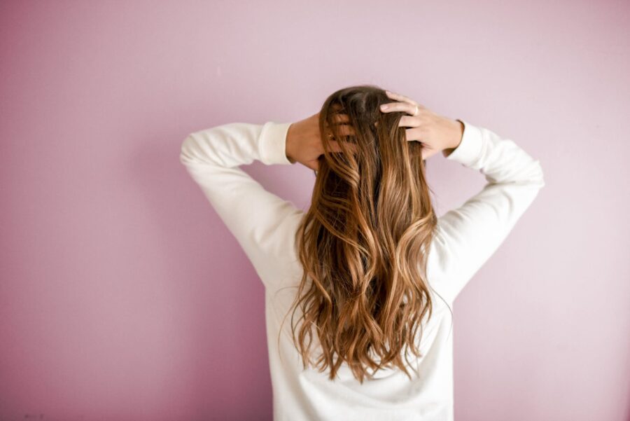 Jak vyfoukat vlasy do vln: 4 vyzkoušené metody