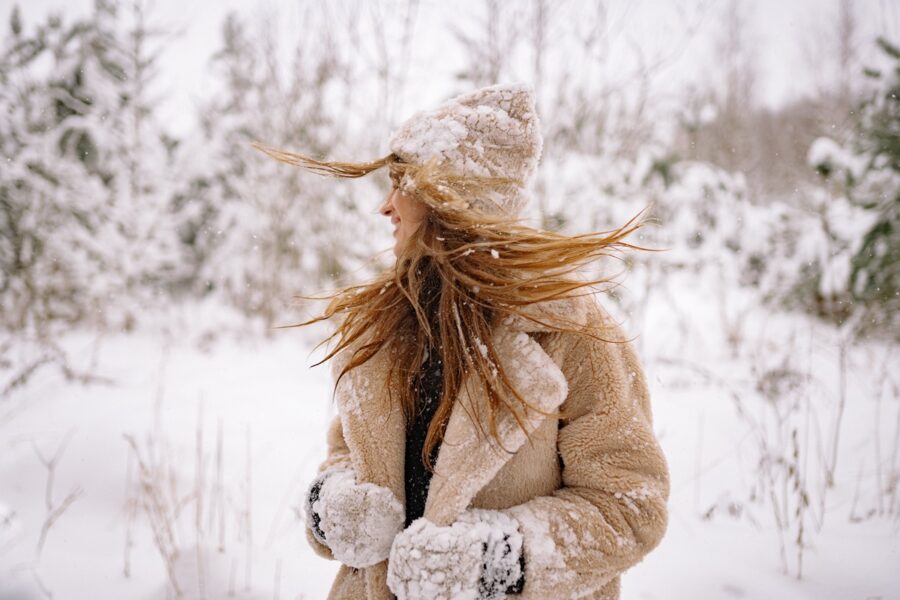 Nejhezčí zimní oblečení pro ženy 40+ – Tipy jak a jaké nosit