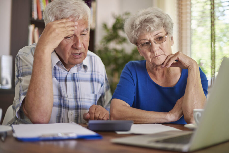 Nové zákony ohledně exekucí: Co to znamená pro seniory dlužníky?